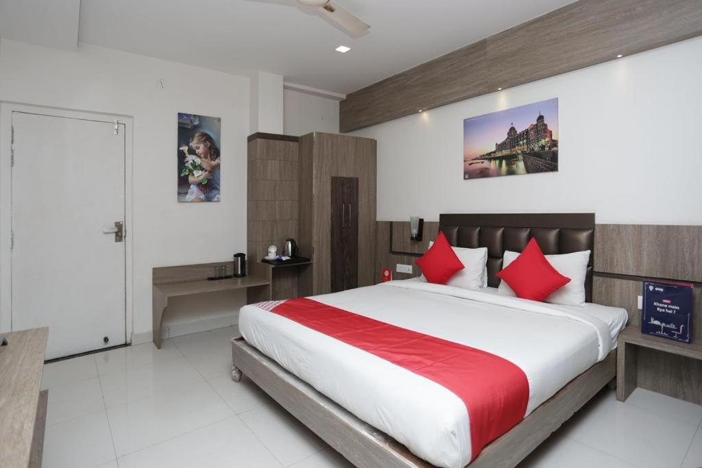 Hotel Rajmohan Palace 괄리오르 외부 사진