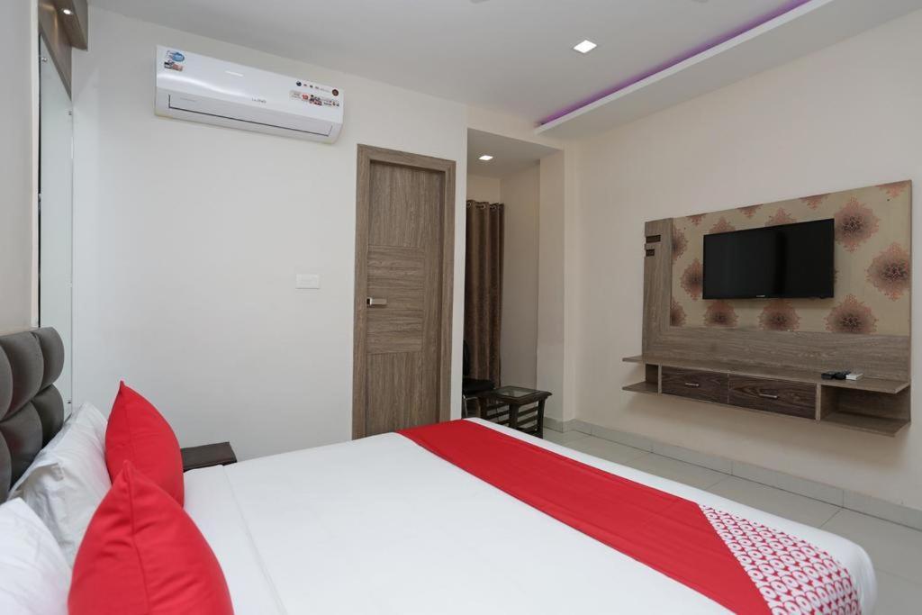 Hotel Rajmohan Palace 괄리오르 외부 사진